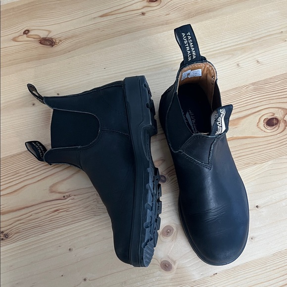 Blundstone Women’s Classics #558 Black Chelsea Boots - Picture 2 of 9